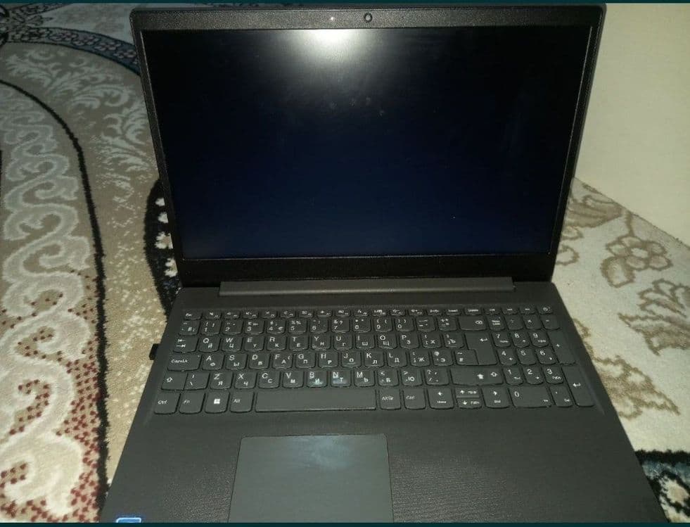 Noutbuk Kampyuter 320GB Sotiladi — 1
