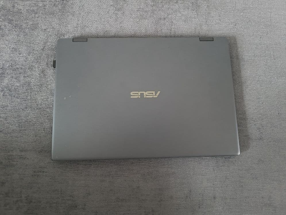 VivoBook ASUSLaptop Windows 11 core i3 — 1