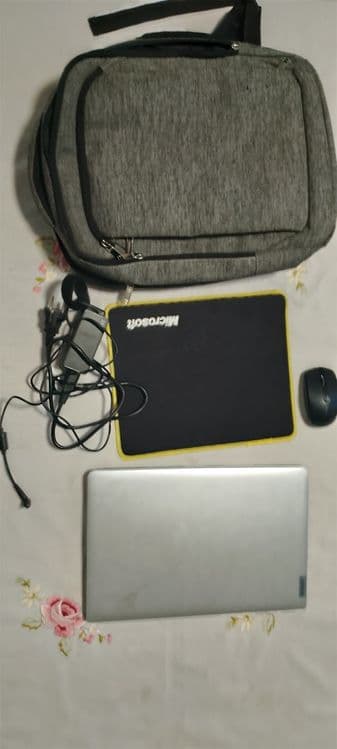 Lenovo i1 noutbuk — 2