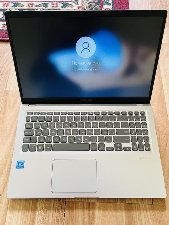 Noutbuk Asus holati ideal aybi yuq srochni sotiladi — 1