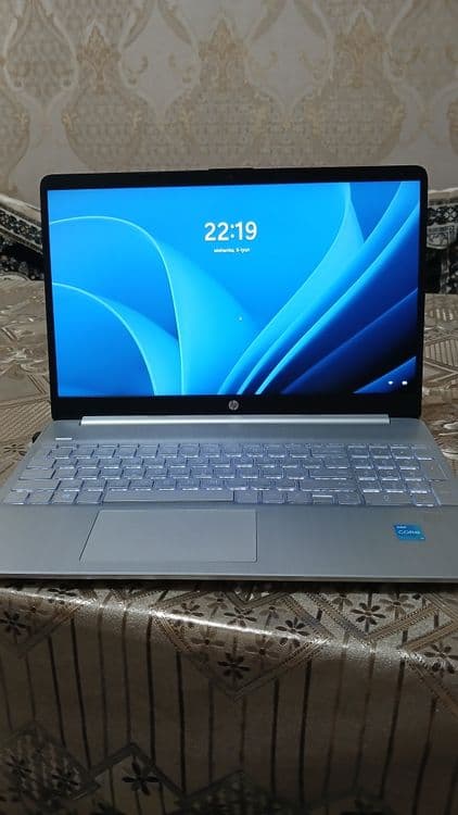 HP Intel core i3 holati yangi — 1