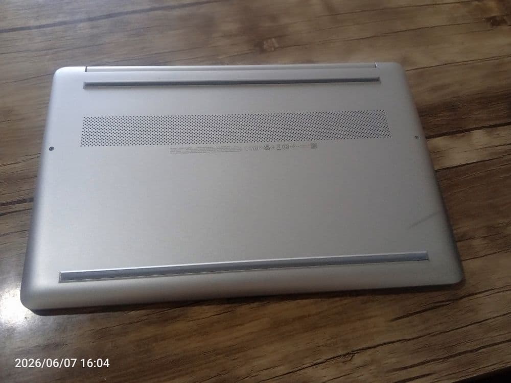 HP Laptop 15s-eq2xxx Ryzen 5500u sotiladi — 6