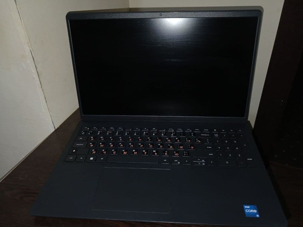 Noutbuk Dell inspire — 3