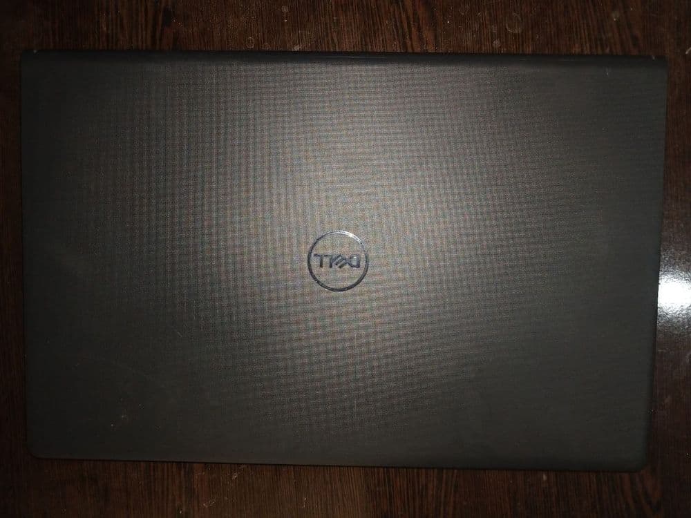 Noutbuk Dell inspire — 5