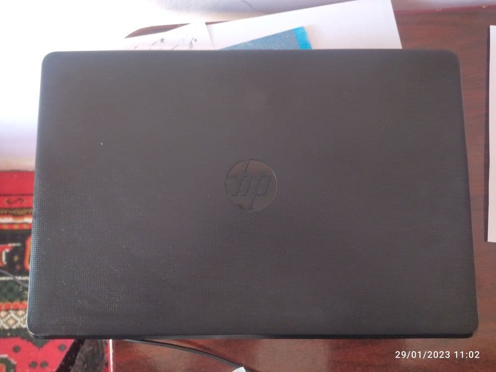 Noutbuk HP core i3-5005U — 2
