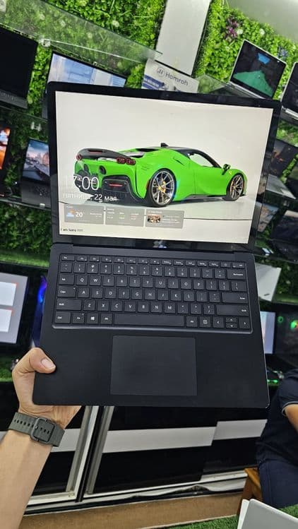 Surface - yengil ixcham jiddiy olib yurushga eng porfessional laptop! — 3
