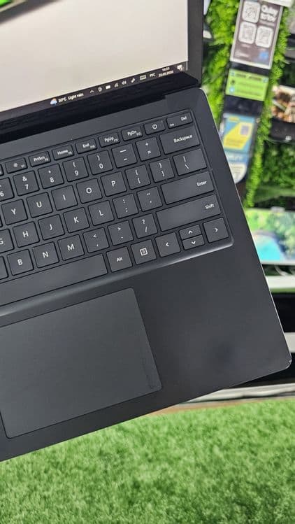 Surface - yengil ixcham jiddiy olib yurushga eng porfessional laptop! — 5