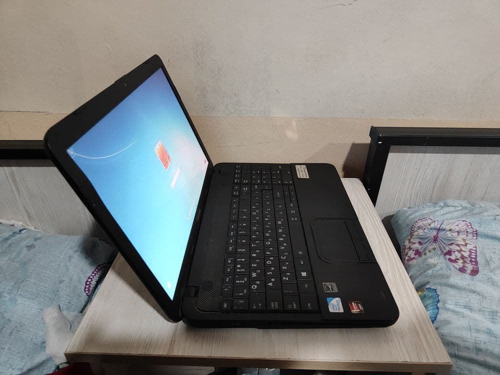 TOSHIBA NOUTBUK yaxshi narxda — 1