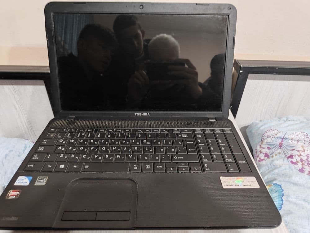 TOSHIBA NOUTBUK  yaxshi narxda — 2