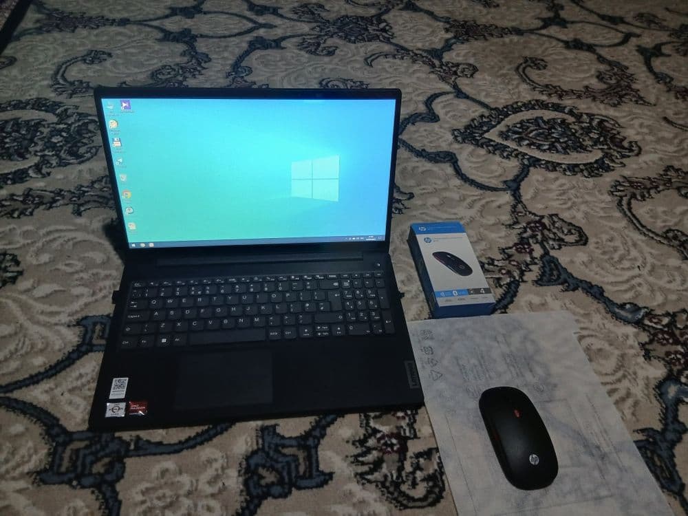 Lenovo. Noutbuk. — 4