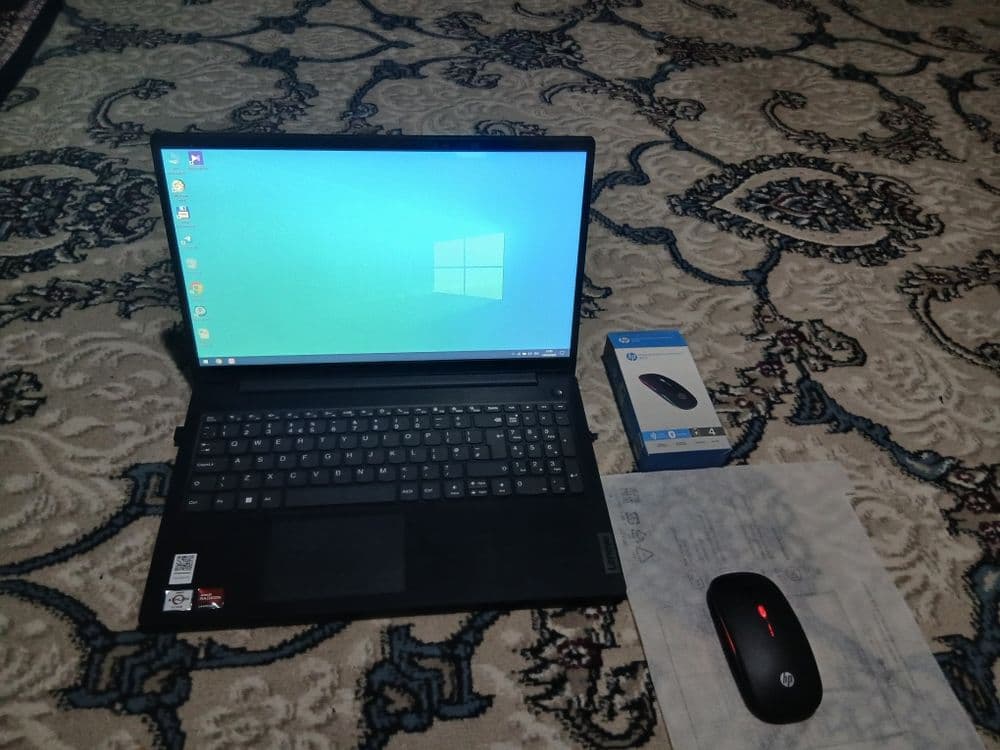 Lenovo. Noutbuk. — 5