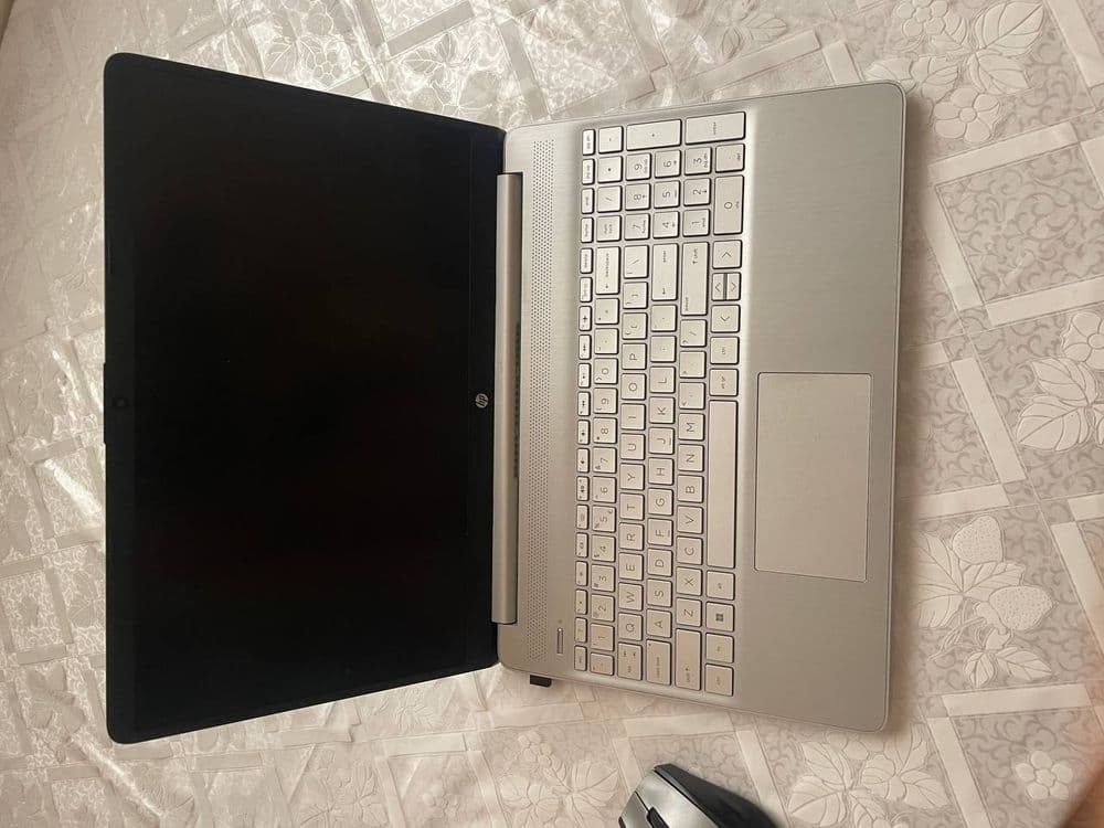 Noutbuk hp 15s-fq5xxx  windows 11 — 3