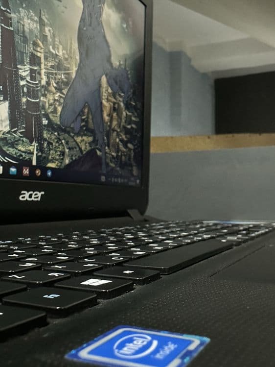 Офисный ноутбук Acer — 2