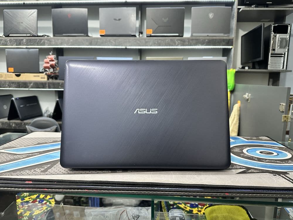 Арзон нархда офисный ноутбук Asus Vivobook — 3