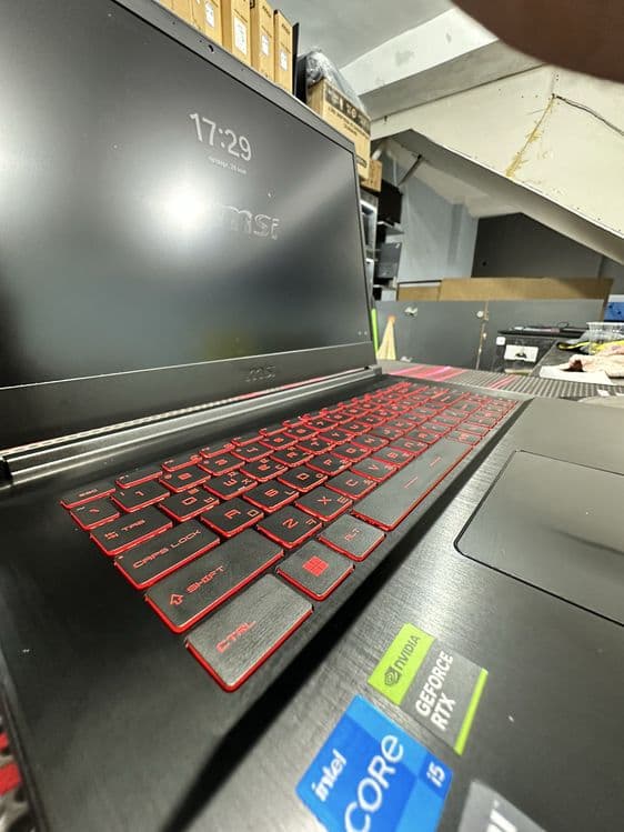 Мощный игравой ноутбук MSI THin GF63 intel core i5-12450H RTX2050 — 2
