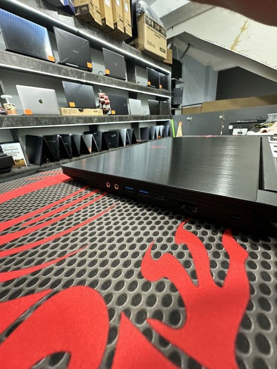 Мощный игравой ноутбук MSI THin GF63 intel core i5-12450H RTX2050 — 4
