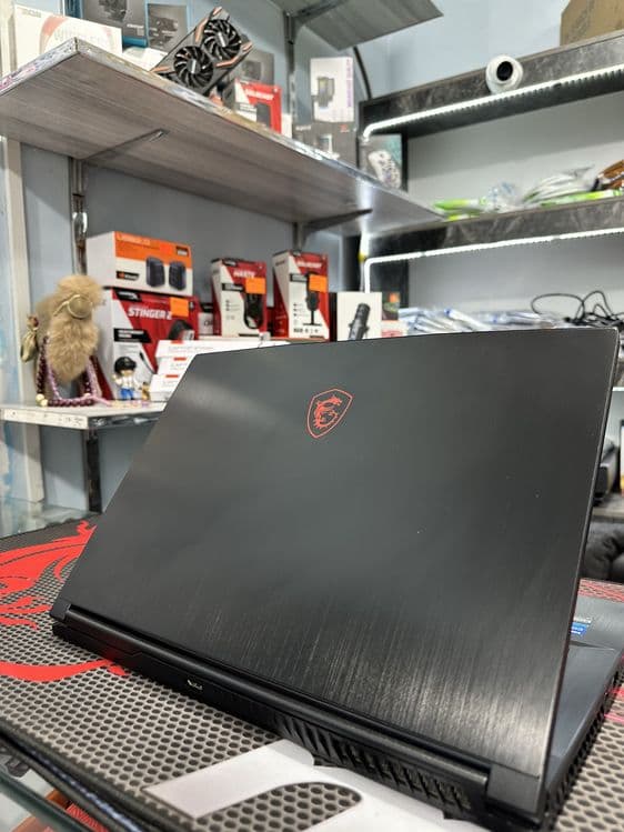 Мощный игравой ноутбук MSI THin GF63 intel core i5-12450H RTX2050 — 5