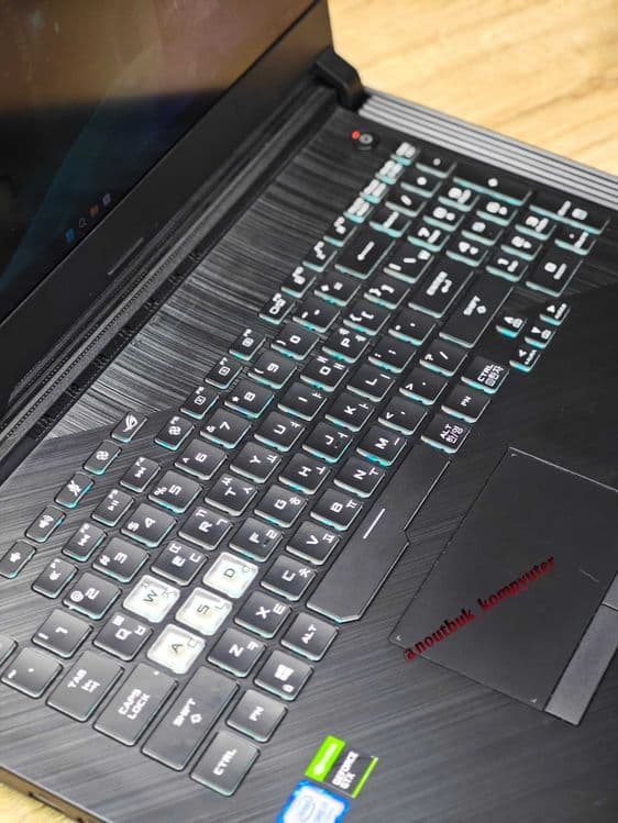 Мощный игровой Asus Rog Strix — 1