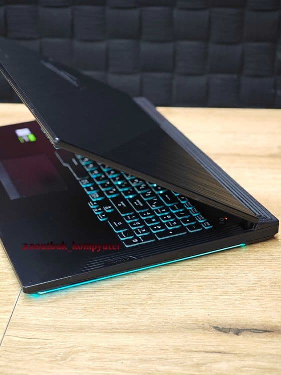 Мощный игровой Asus Rog Strix — 4