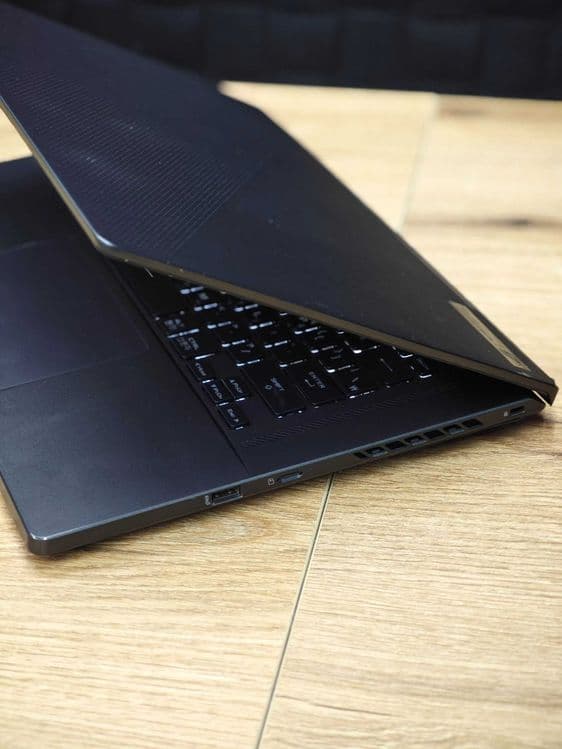 Мощный игровой Asus Rog Zephyrus — 5