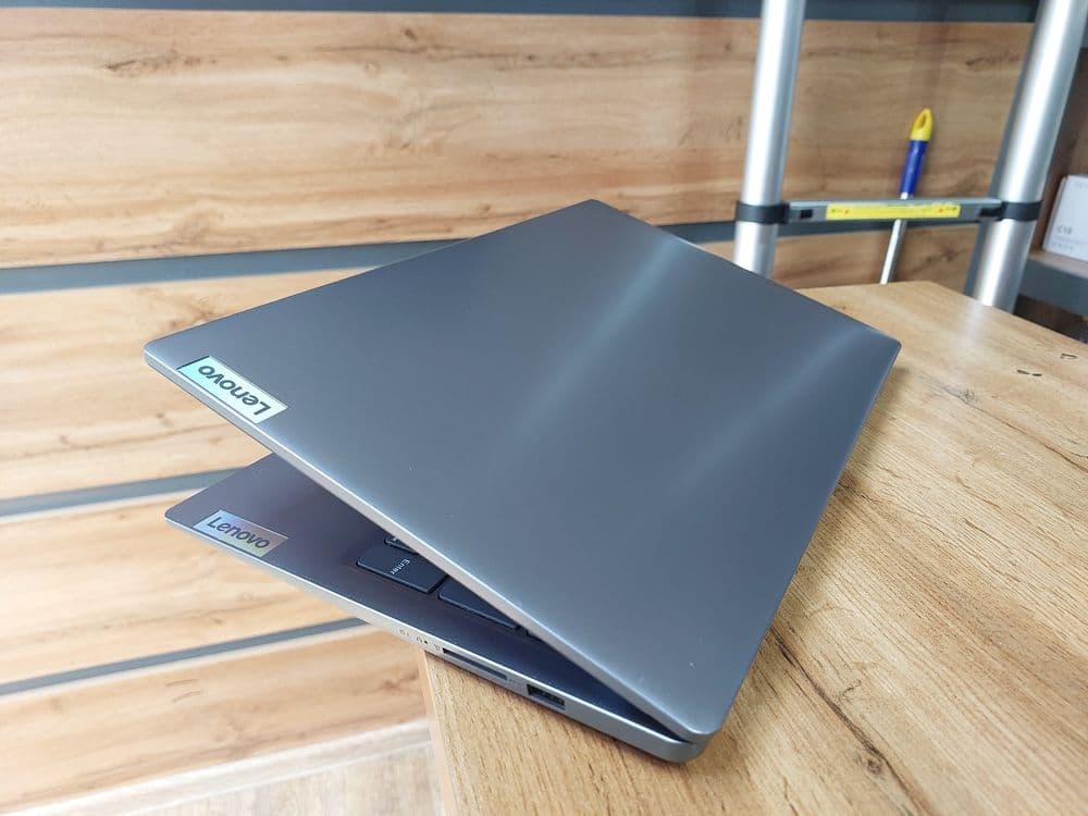 Lenovo Gaming protsessorga ega Noutbuk 

Holati yaxshi ishlashi z — 6