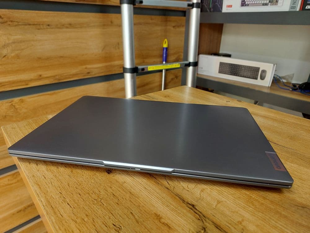 Lenovo Gaming protsessorga ega Noutbuk 

Holati yaxshi ishlashi z — 7