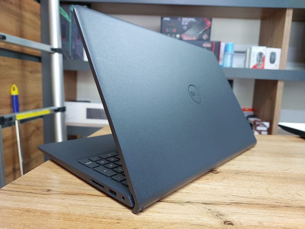 Dell i3 12-pokoleniya Noutbuk sotiladi — 2