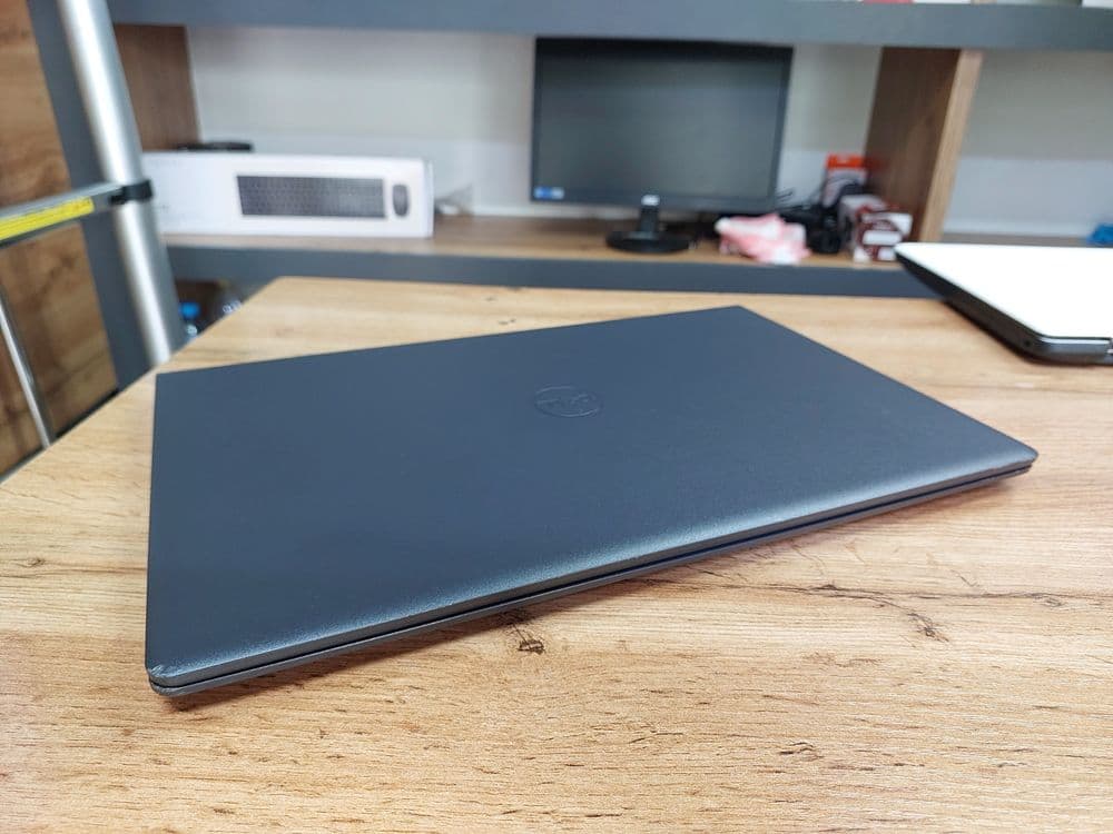 Dell i3 12-pokoleniya Noutbuk sotiladi — 3