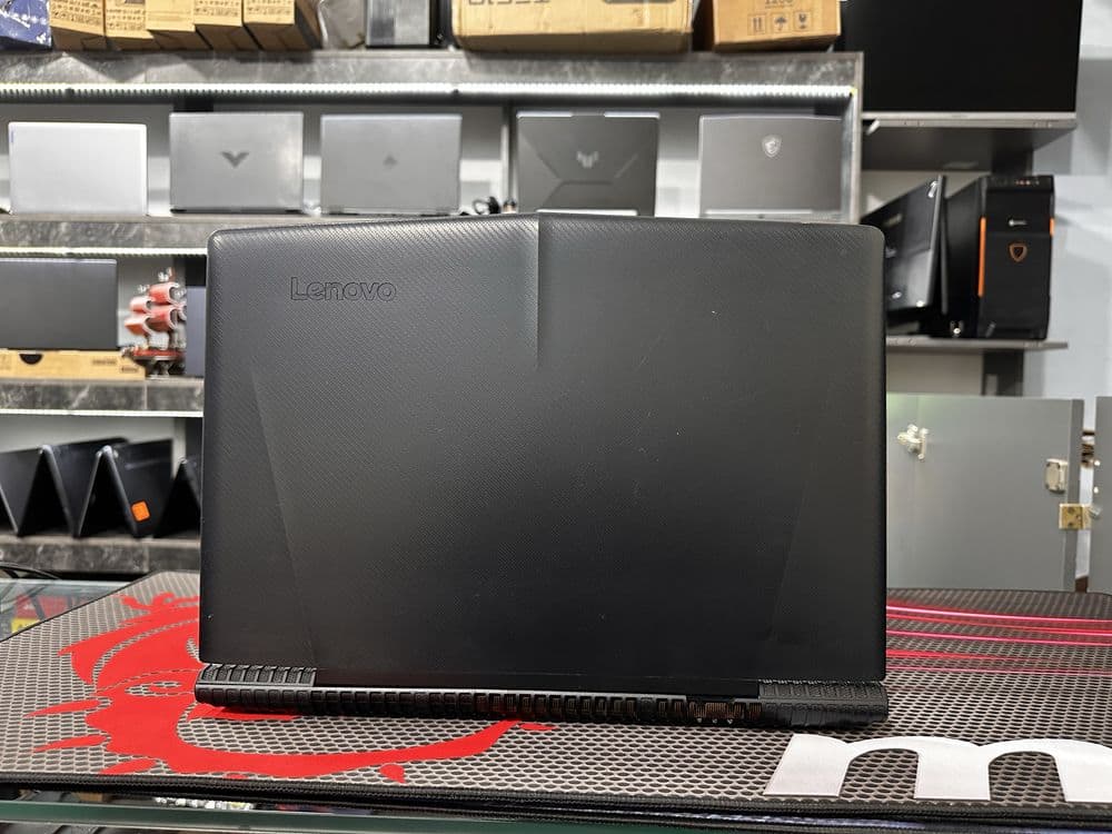 Мощный игравой ноутбук Lenovo Legion i5-7300HQ — 3