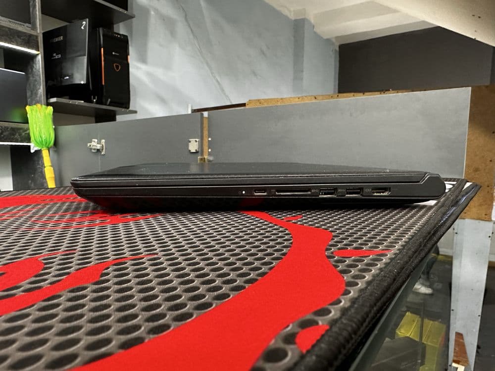 Мощный игравой ноутбук Lenovo Legion i5-7300HQ — 4