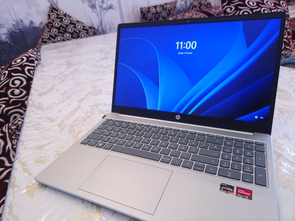 HP Noutbuk 512GB xotira, 16GB RAM Ryzen 5 7520U — 1