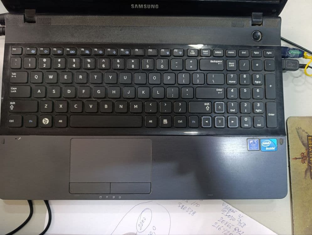 Samsung Noutbuk sotiladi — 7