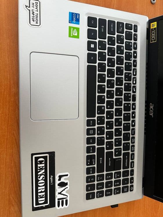 Acer Aspire Noutbook — 4