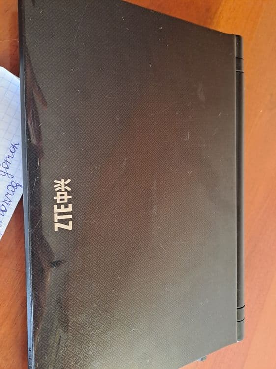 ZTE V60  Netbook oxirgi model — 2