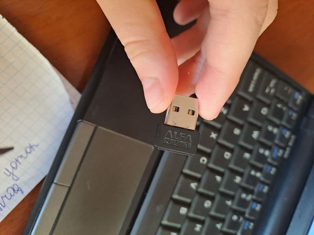ZTE V60  Netbook oxirgi model — 3