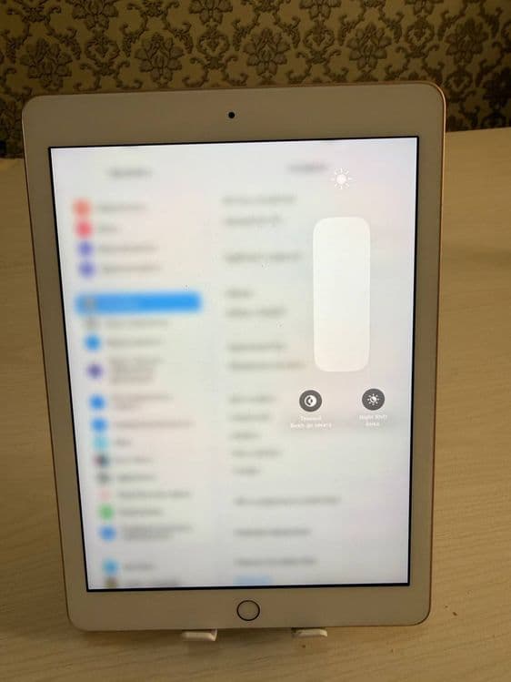 Ipad 6 128GB WIFI — 4