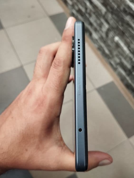 Срочно продаётся Redmi Pad SE — 3