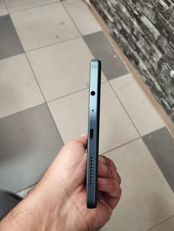 Срочно продаётся Redmi Pad SE — 5