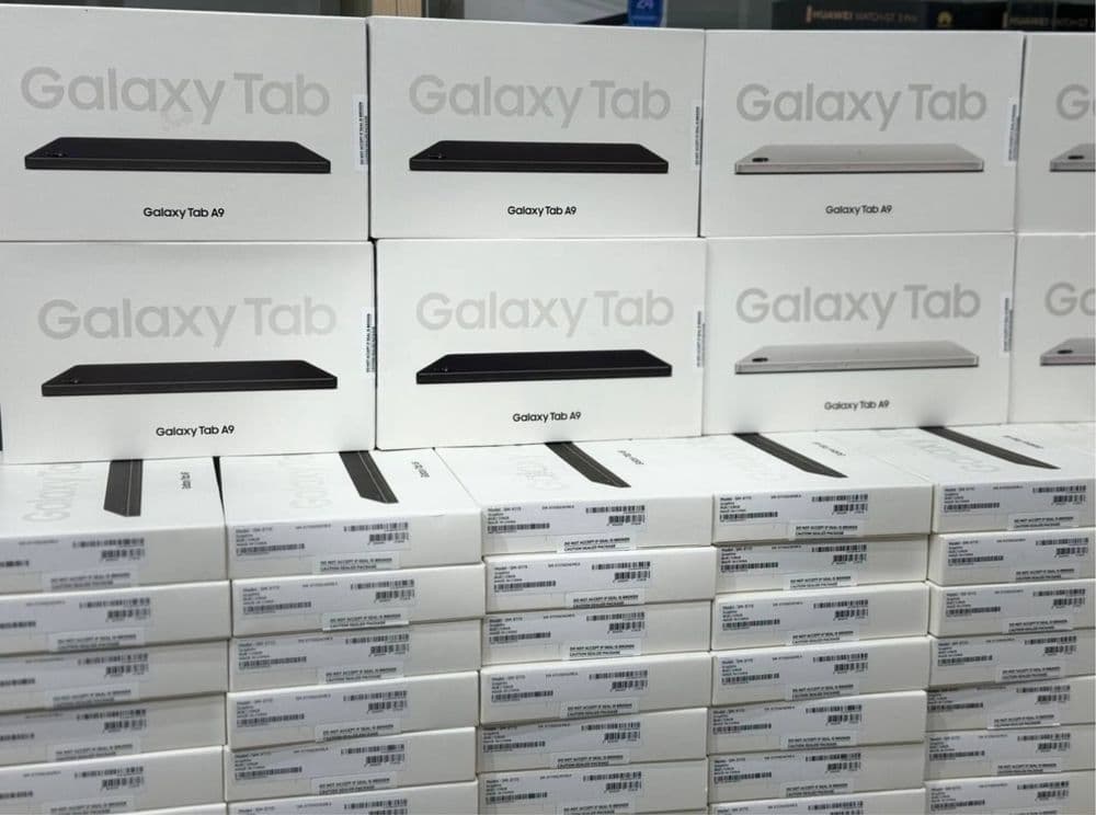 Samsung Tab A9 vs Samsung Tab A9+Plus Wifi 5G — 7