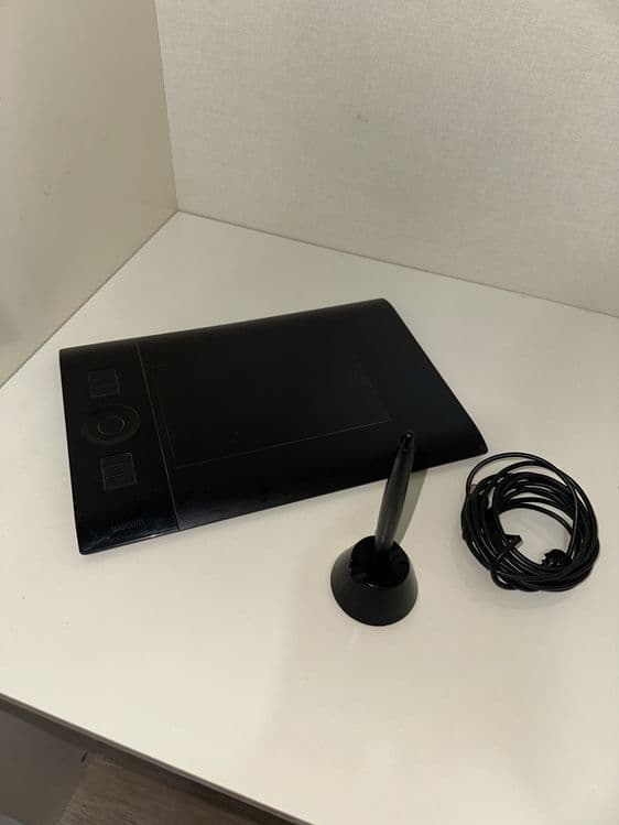 Wacom Intuos4 PTK-440 Professional Grafik Planshet (Artist Tablet) — 4