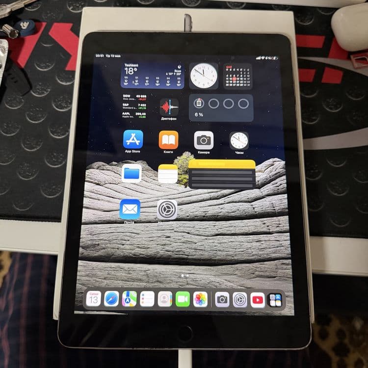 Ipad pro 9.7 32gb sim+wifi — 1