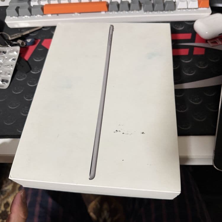 Ipad pro 9.7 32gb sim+wifi — 3