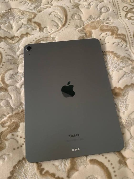 Ipad air 5 m1 ideal holatda — 1
