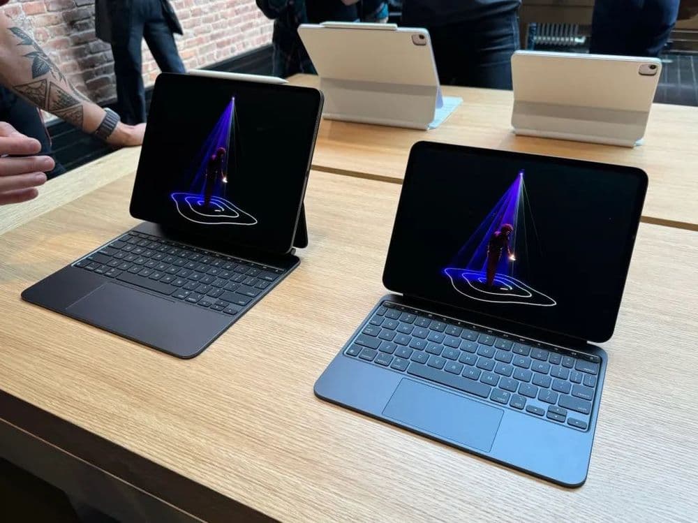 Apple Magic Keyboard iPad Pro 11 and 13-inch M4 — 3