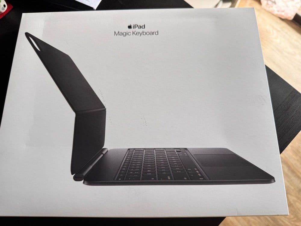 Apple Magic Keyboard iPad Pro 11 and 13-inch M4 — 4
