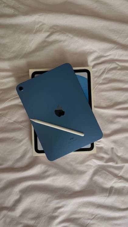 IPad 10th, 64 gb WiFi — 1