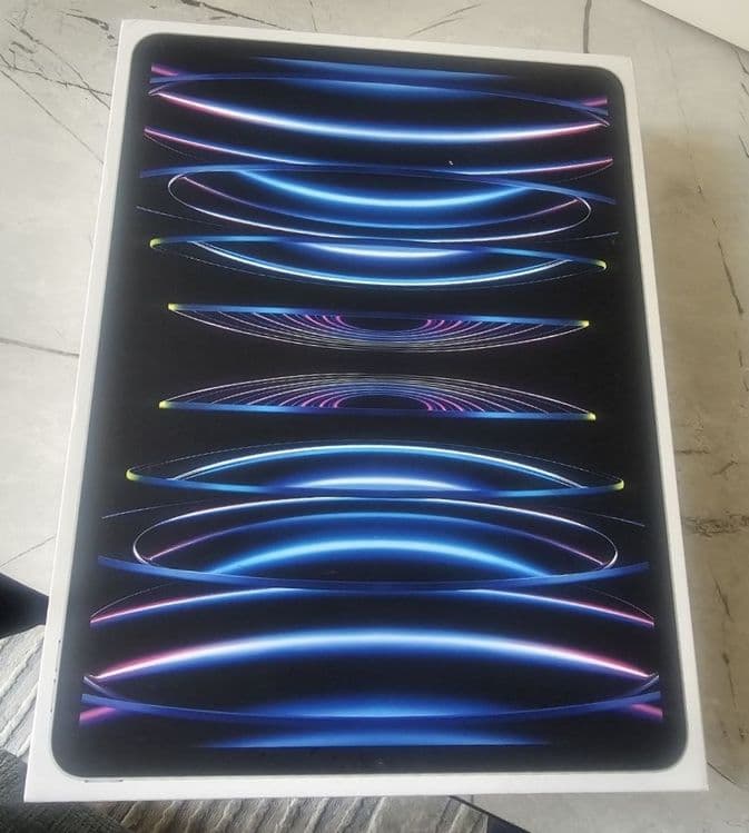 iPad Pro 12.9 5G 256 GB — 1