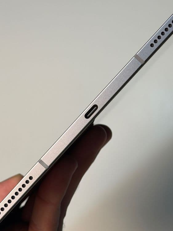 iPad Air 13 M3 Cellular(e-sim) 128GB + чехол и стекло ESR в подарок — 2