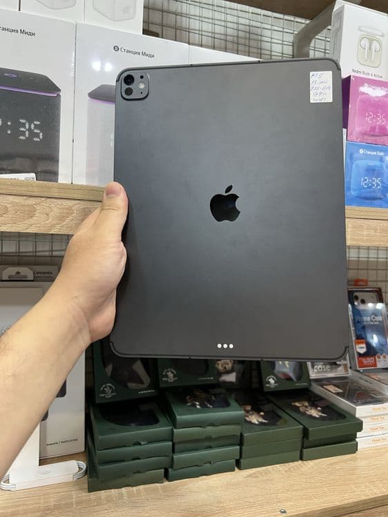 Ipad Pro13 M5 256gb wifi — 1