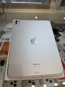 Ipad pro 11 inch m4 256 gb 5 G silver wi fi 63 sikl batareka 100%
